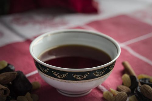 Black tea with spices will strengthen the immune system and speed up the metabolism