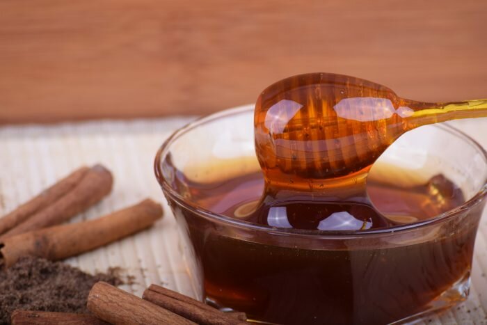 Water with honey in the morning: is it really so useful?