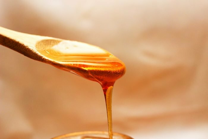 Water with honey in the morning: is it really so useful?
