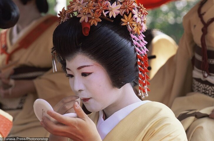 6 Geisha Secrets That Will Help You Look More Attractive